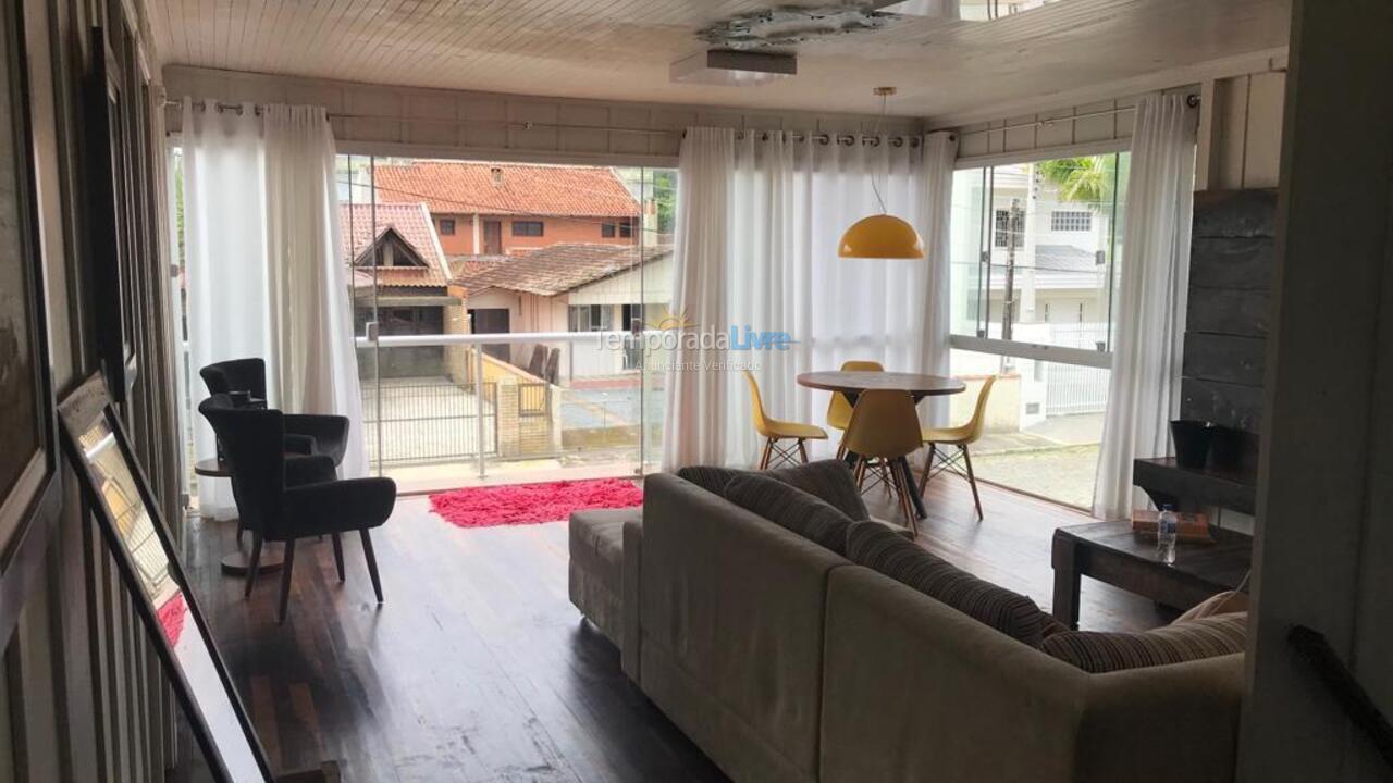 House for vacation rental in São Francisco do Sul (Prainha)