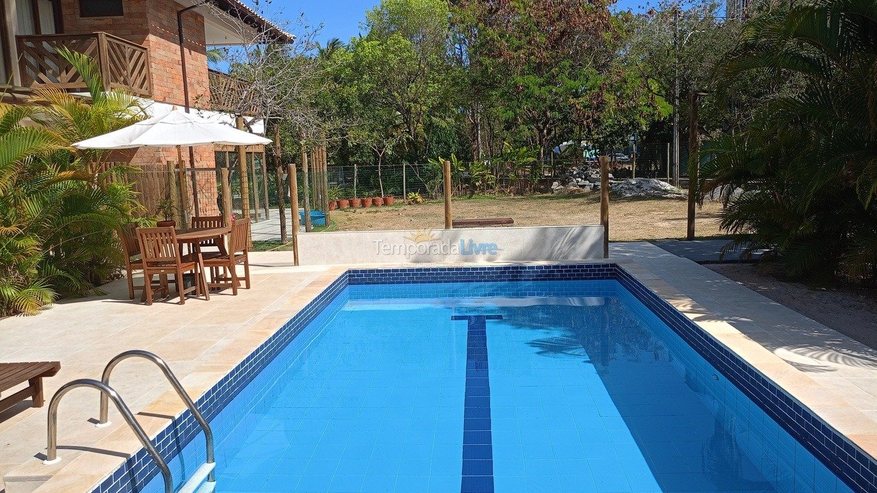Apartamento para aluguel de temporada em Mata de São João (Praia do Forte)