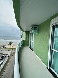 FRENTE MAR PRA 12 PESSOAS NA MEIA PRAIA