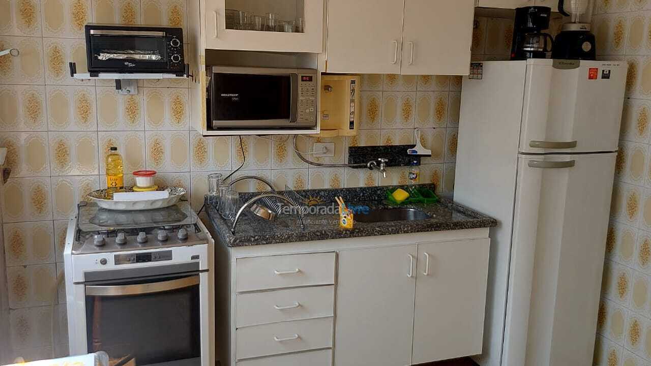 Apartamento para aluguel de temporada em Guarujá (Enseada)