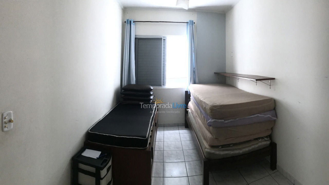 Apartamento para aluguel de temporada em Praia Grande (Vila Tupi)