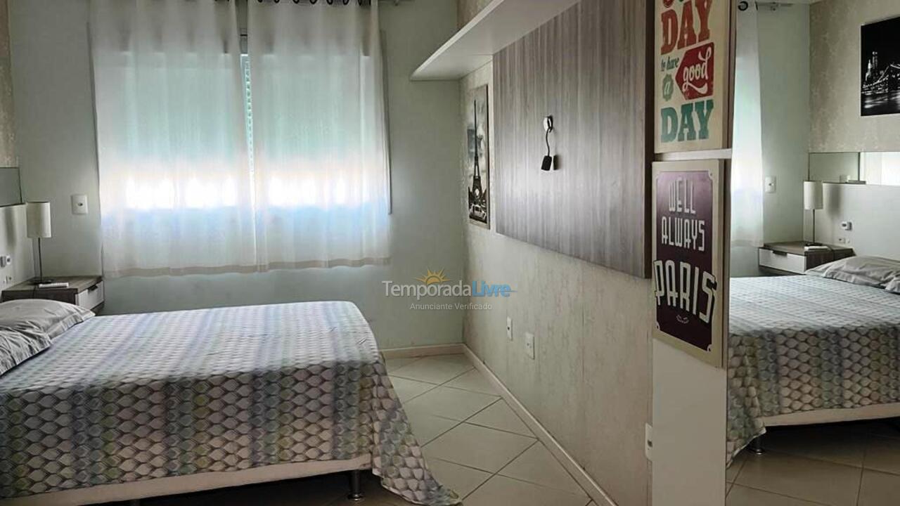 Apartamento para aluguel de temporada em Florianopolis (Praia dos Ingleses)