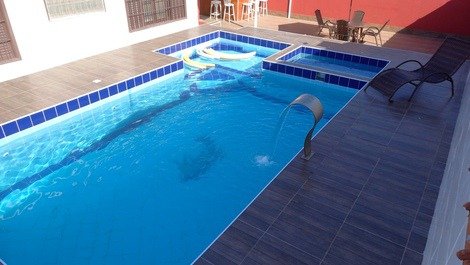 Casa com piscina maravilhosa