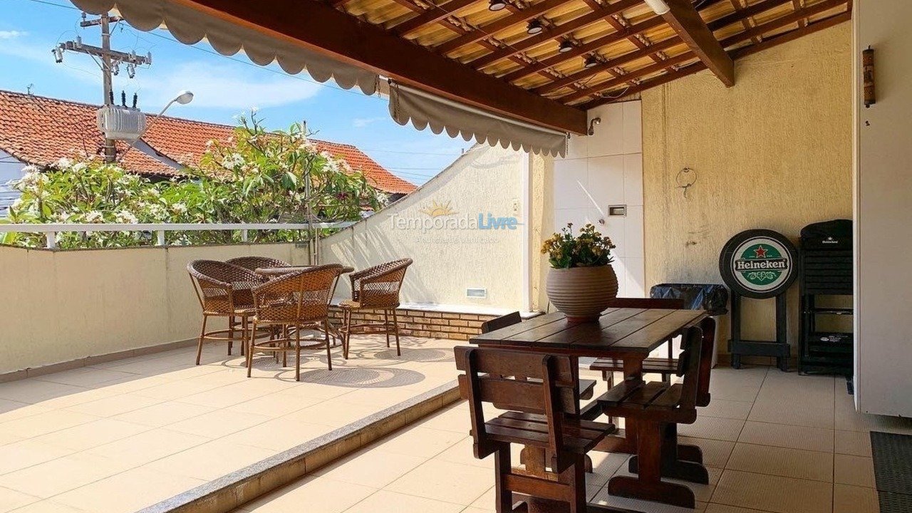 Casa para alquiler de vacaciones em Cabo Frio (Jardim Excelsior)