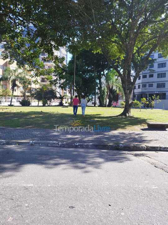 Apartamento para aluguel de temporada em Praia Grande (Praia do Caiçara)