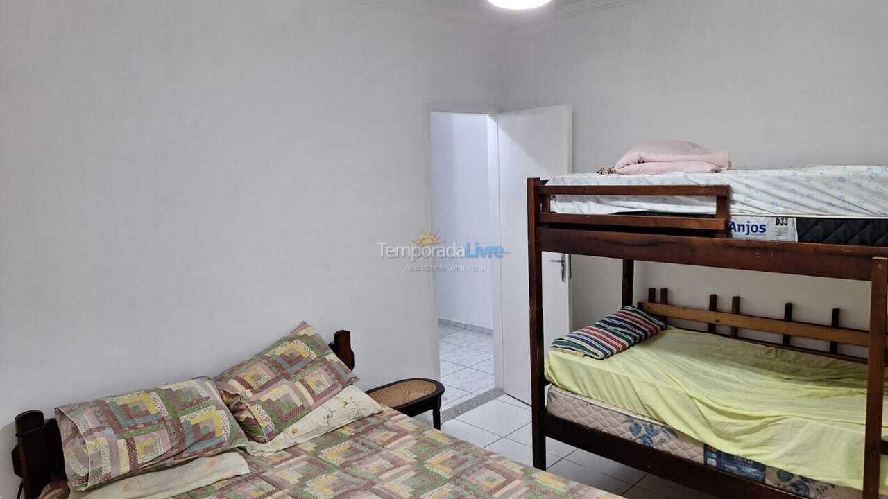 Apartamento para aluguel de temporada em Praia Grande (Praia do Caiçara)