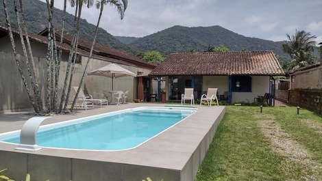 Casa com piscina, Praia da Lagoinha- Ubatuba
