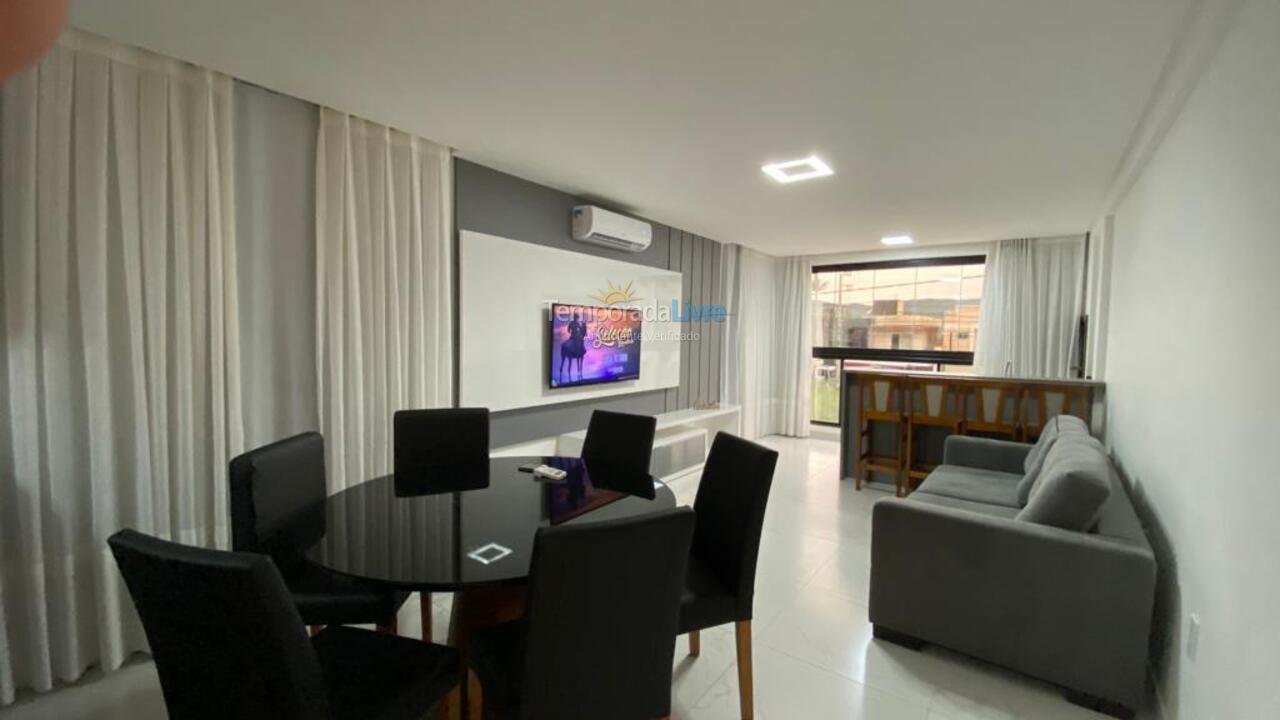Apartamento para aluguel de temporada em Porto Belo (Perequê)