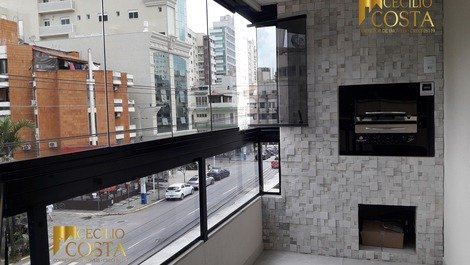 Hermoso apartamento de 03 habitaciones en Meia Praia - Itapema/SC
