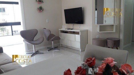 Beautiful apartment with 03 bedrooms in Meia Praia - Itapema