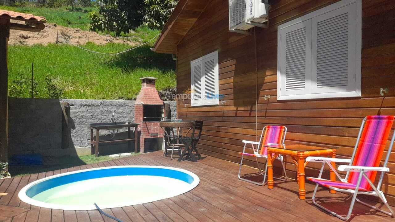Casa para aluguel de temporada em Gravatal (Termas)