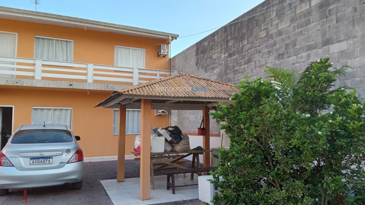 Apartamento para alquiler de vacaciones em Itapoá (Paese)