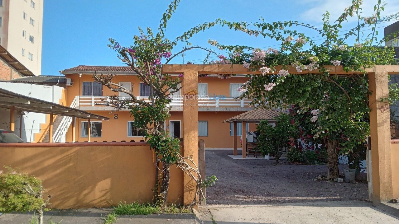 Apartamento para aluguel de temporada em Itapoá (Paese)