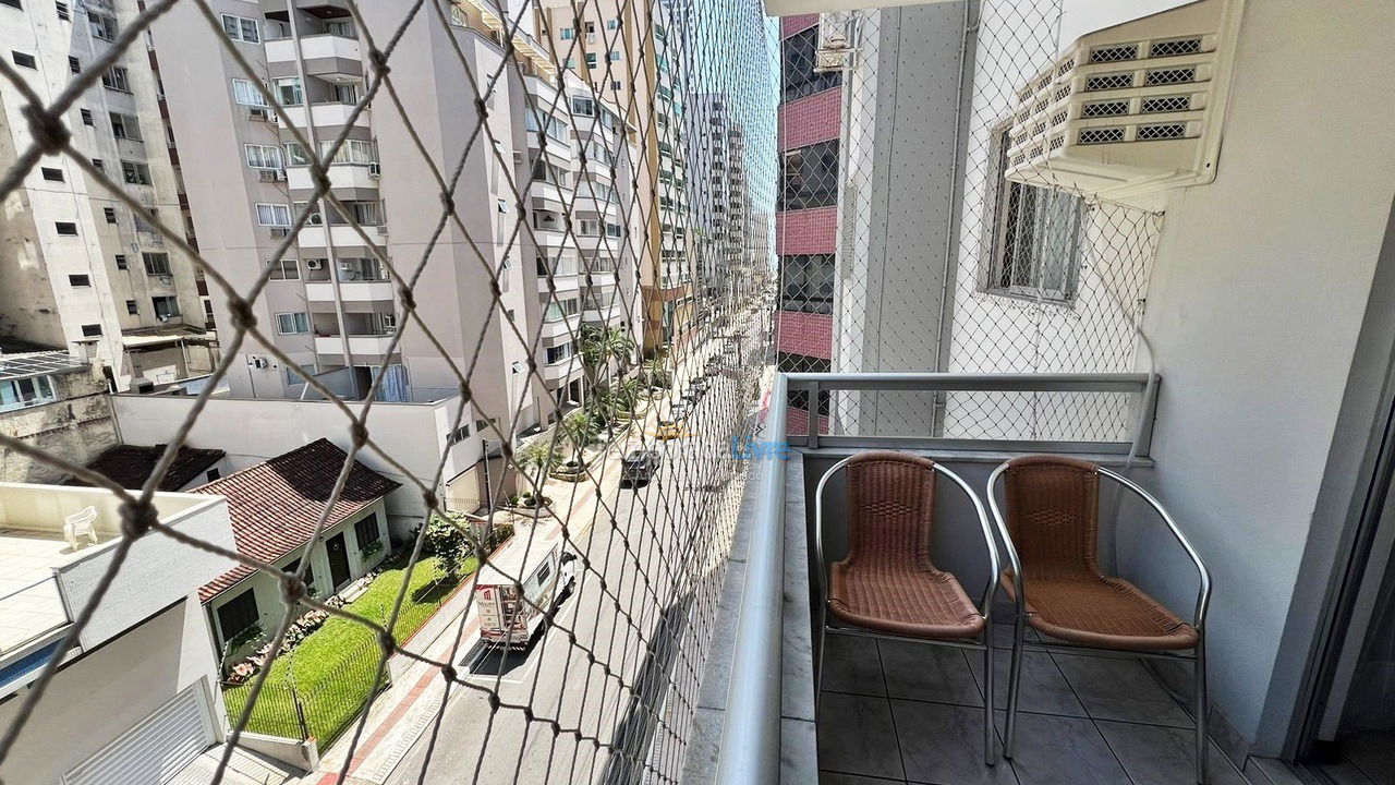 Apartamento para aluguel de temporada em Balneário Camboriú (Praia Central)