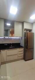 Apt 2 bed. 2 bath, 1 suite with balcony and overlooking the sea.