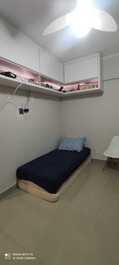 Apt 2 bed. 2 bath, 1 suite with balcony and overlooking the sea.
