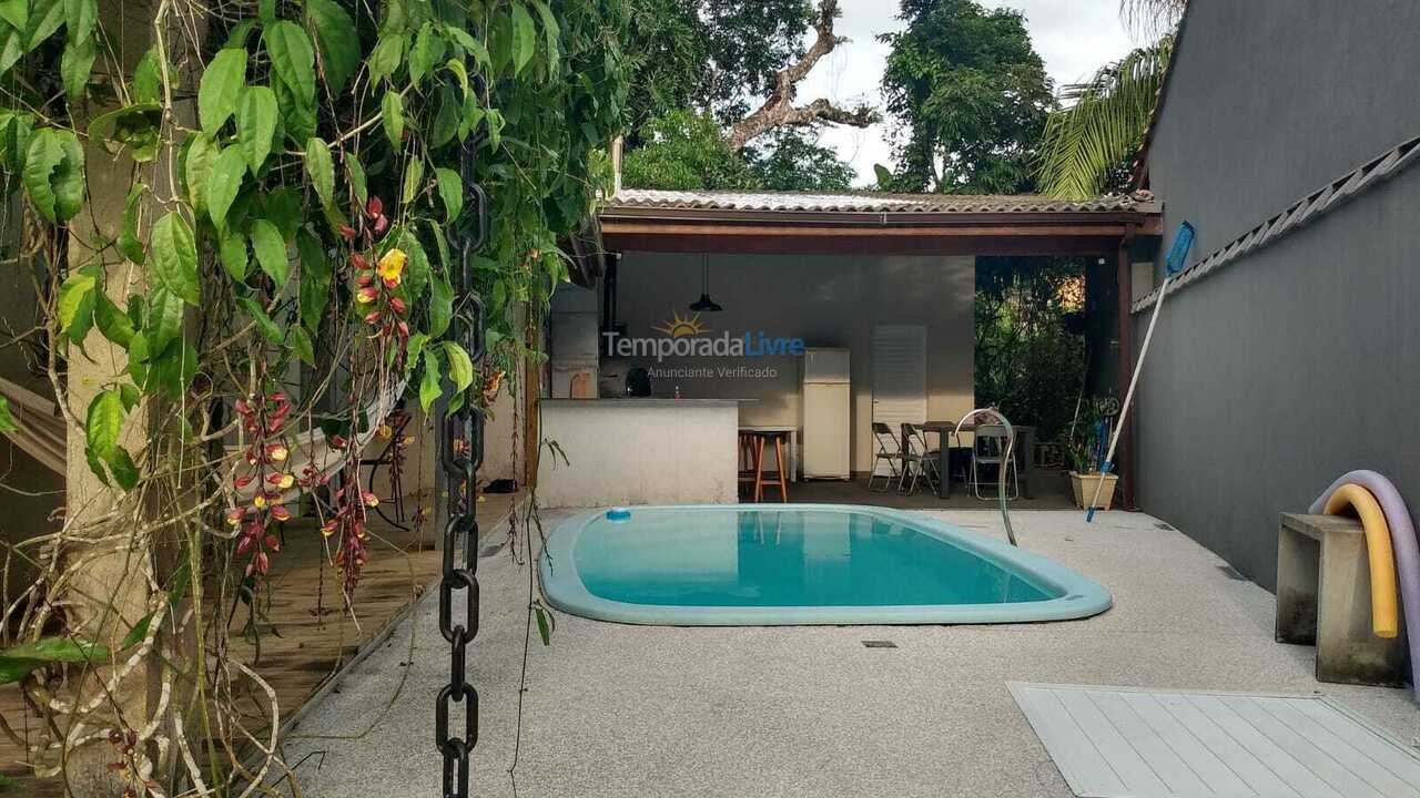 House for vacation rental in Bertioga (Condominio Costa do Sol A 800 M Praia de Guaratuba)