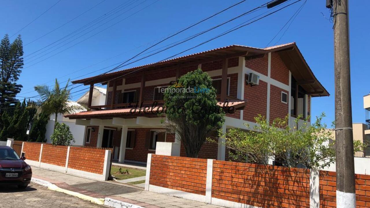 Casa para aluguel de temporada em Florianopolis (Praia dos Ingleses)