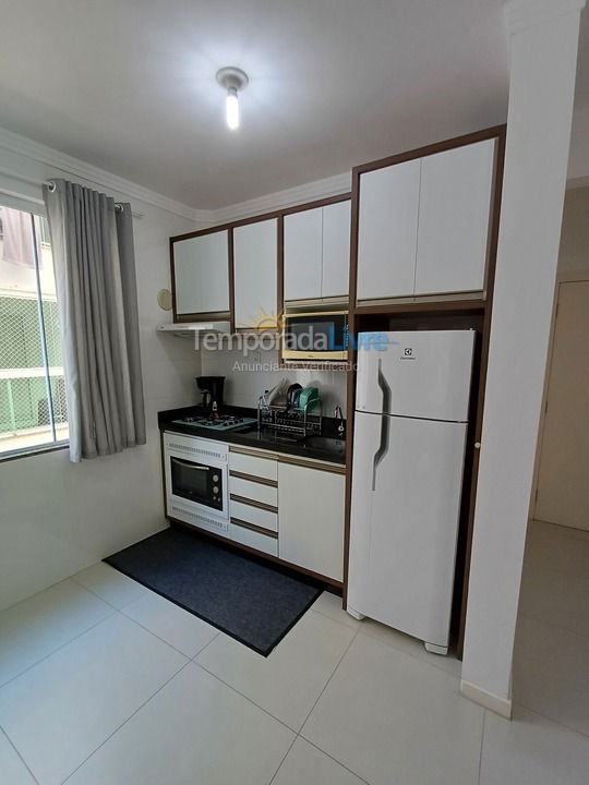 Apartamento para alquiler de vacaciones em Governador Celso Ramos (Praia de Palmas)