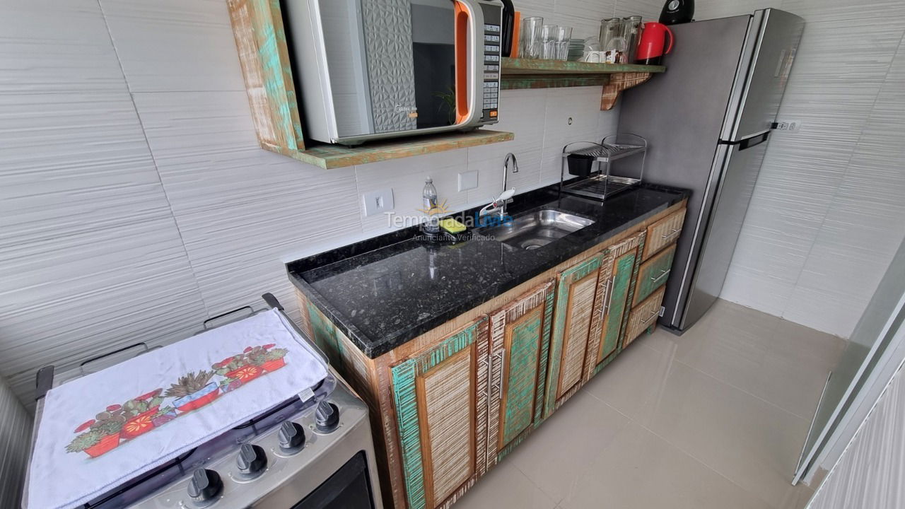 Apartamento para aluguel de temporada em Guarujá (Pitangueiras)