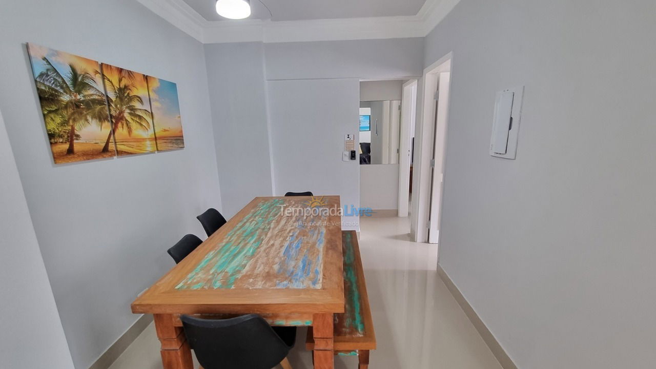 Apartamento para aluguel de temporada em Guarujá (Pitangueiras)