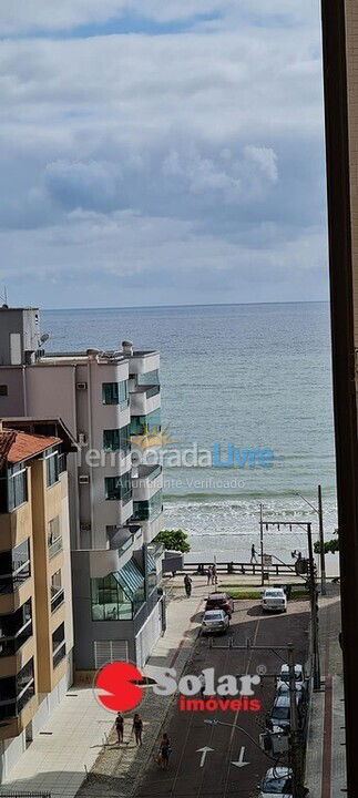 Apartamento para aluguel de temporada em Itapema (Meia Praia Frente Mar)