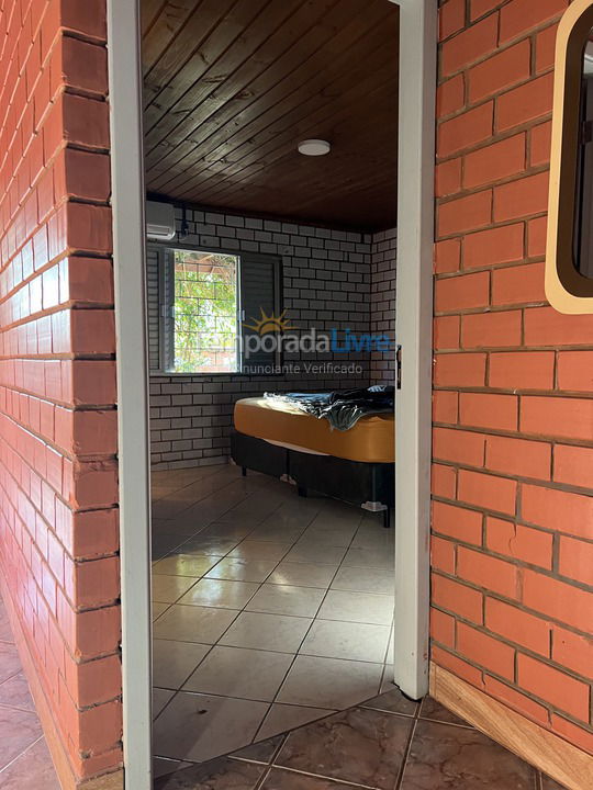 Casa para alquiler de vacaciones em Imbituba (Praia de Ibiraquera)