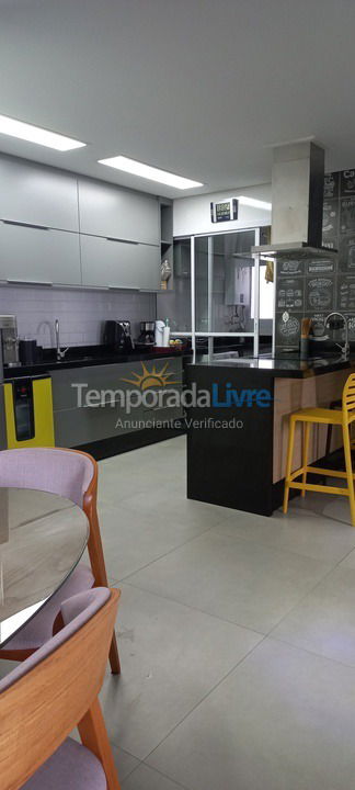 Apartamento para aluguel de temporada em Guarujá (Astúrias)