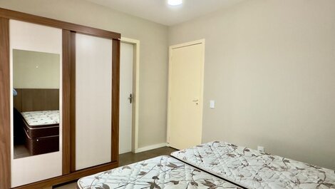 300 - Apartamento de 02 habitaciones a 50m de la playa de Bombas