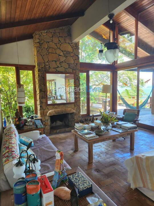 House for vacation rental in Ilhabela (São Pedro)