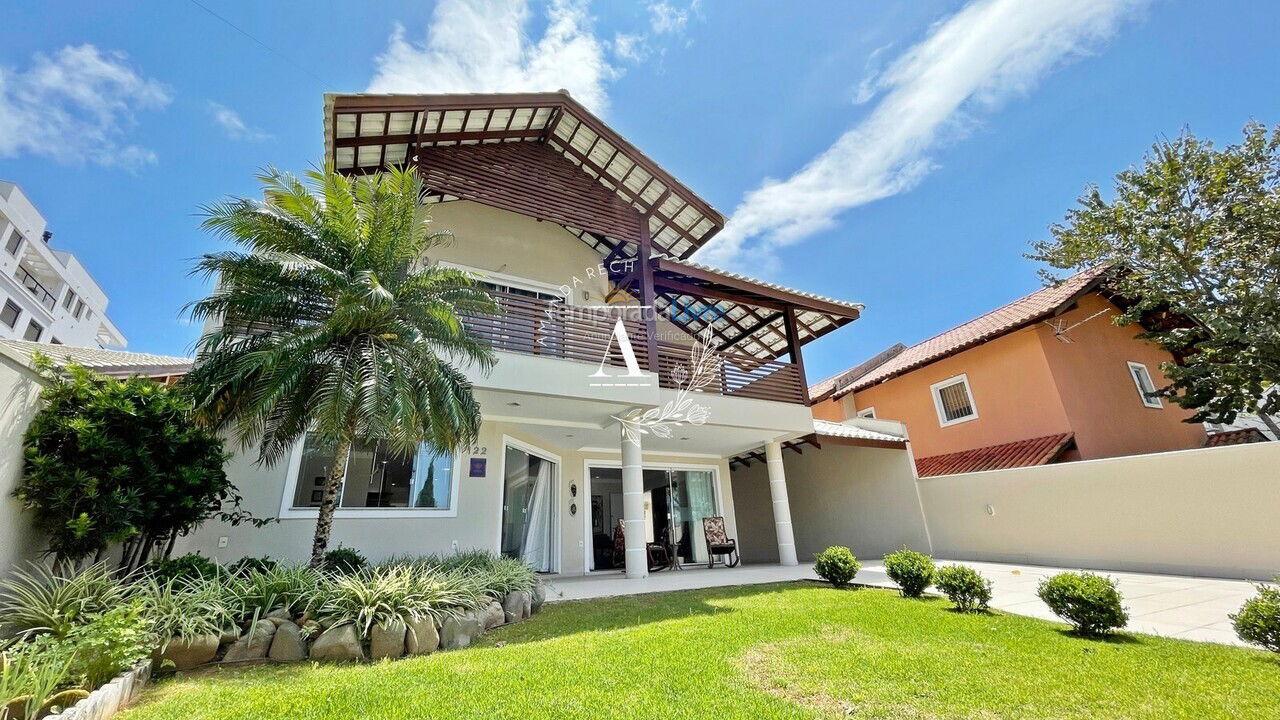 House for vacation rental in Bombinhas (Canto Grande)