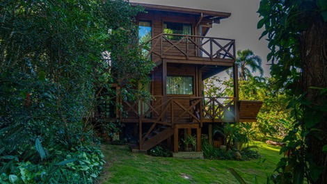 Chalet on a farm close to the beaches in the north of the island.