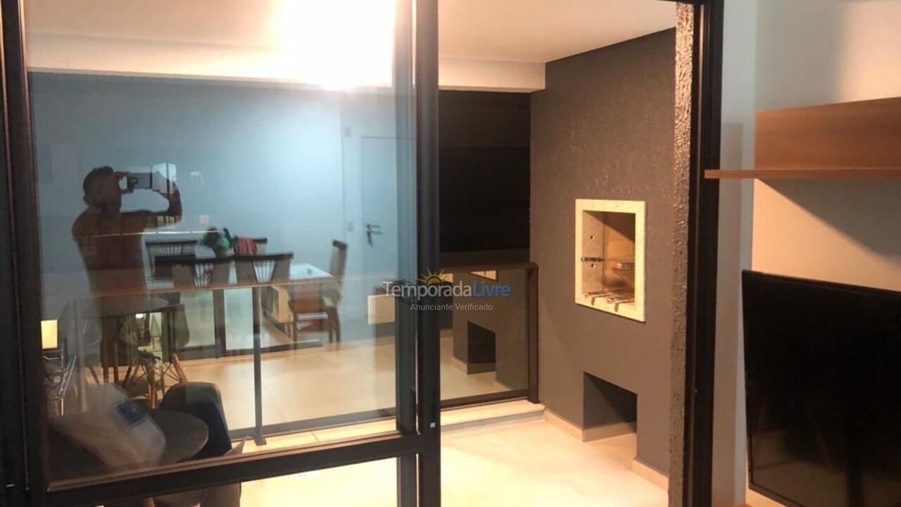 Apartamento para alquiler de vacaciones em Governador Celso Ramos (Praia de Palmas)