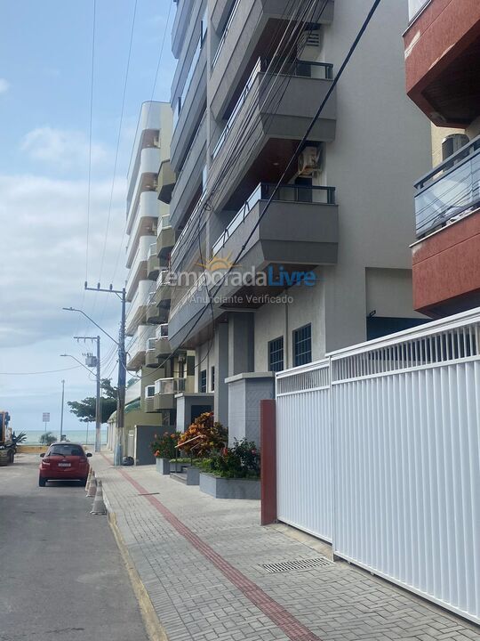 Apartamento para alquiler de vacaciones em Itapema (Meia Praia)