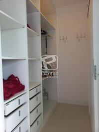 APARTAMENTO 3 DORMITÓRIOS PARA TEMPORADA EM BALNEÁRIO CAMBORIÚ