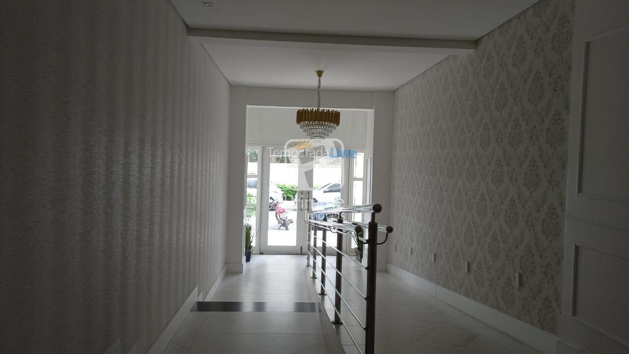 Apartamento para aluguel de temporada em Balneário Camboriú (Centro)