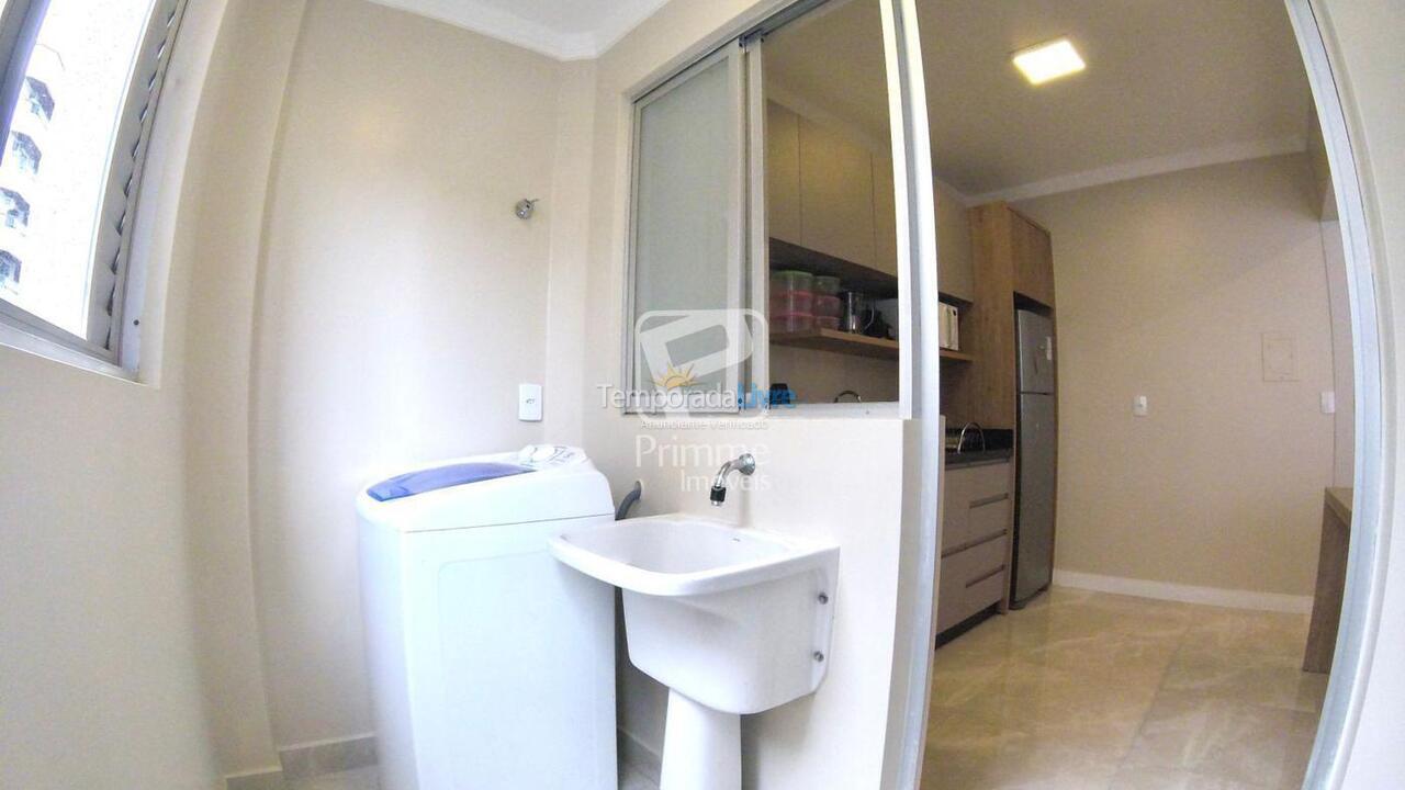 Apartamento para aluguel de temporada em Balneário Camboriú (Centro)