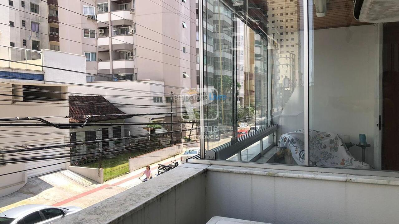 Apartamento para aluguel de temporada em Balneário Camboriú (Centro)