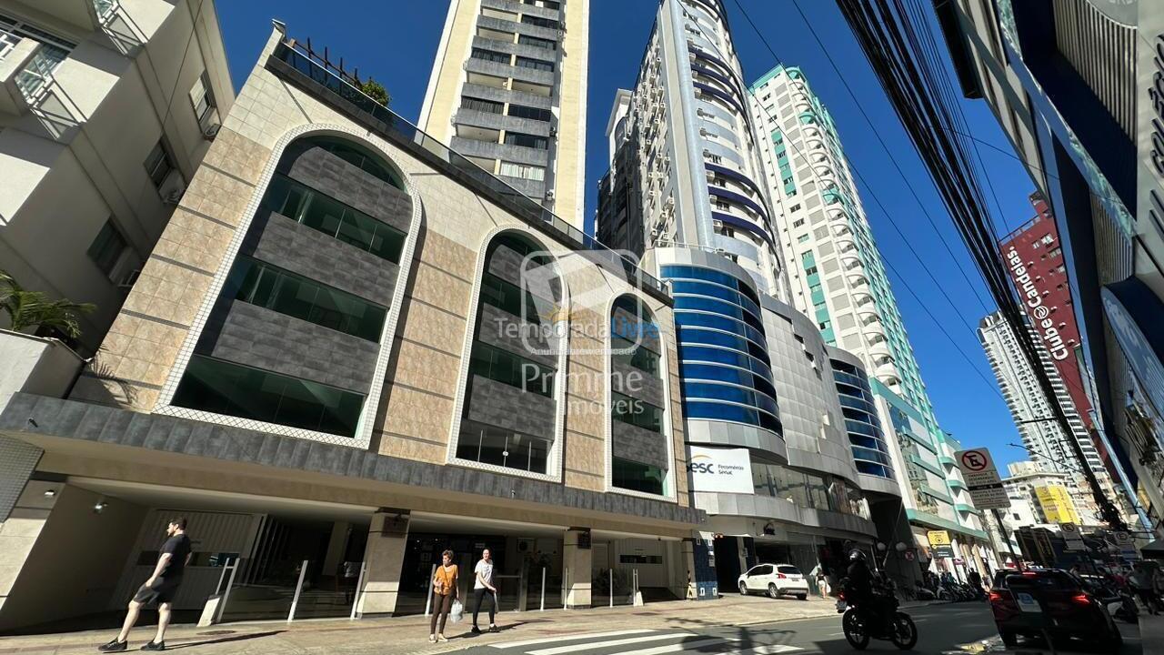 Apartamento para aluguel de temporada em Balneário Camboriú (Centro)