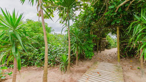 Cobertura! Praia dos Ingleses - Pé na Areia com Luxo e Conforto!