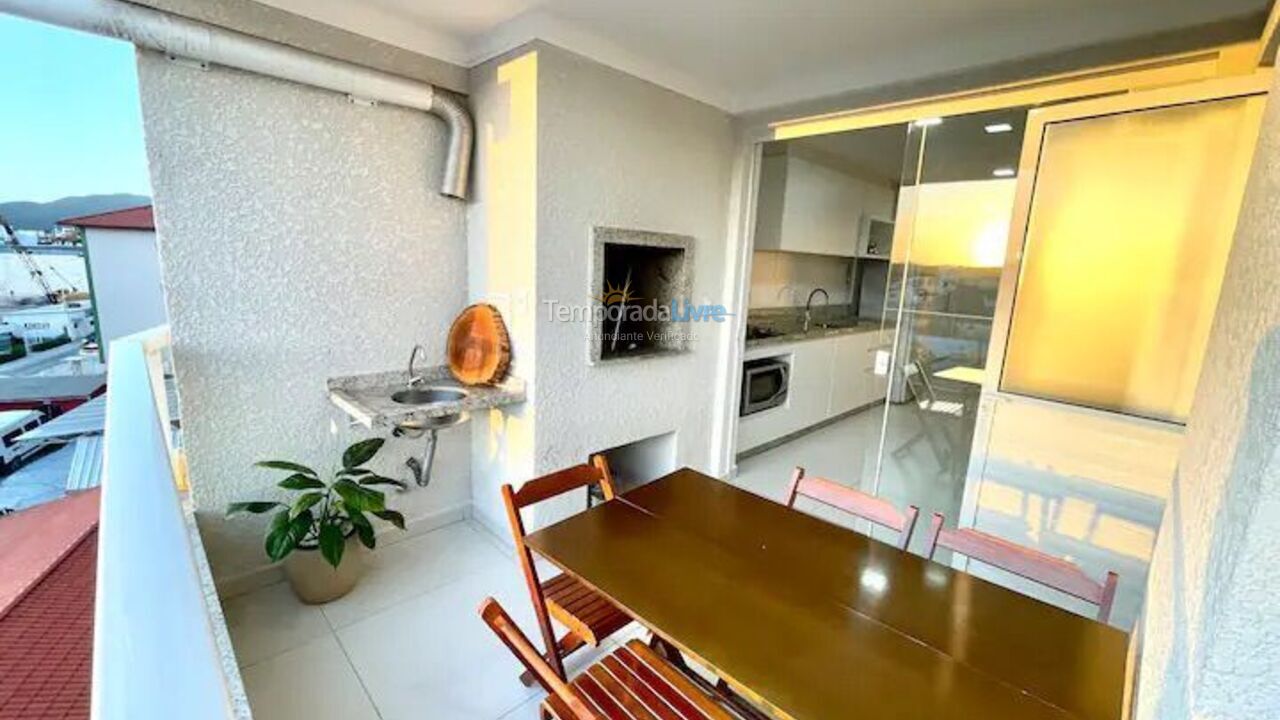 Apartamento para aluguel de temporada em Florianopolis (Praia dos Ingleses)