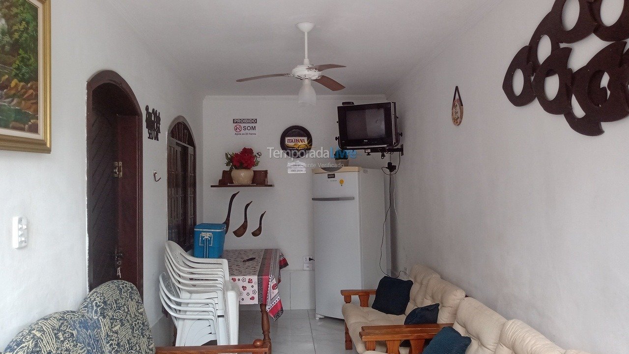 Casa para aluguel de temporada em Praia Grande (Ocian)