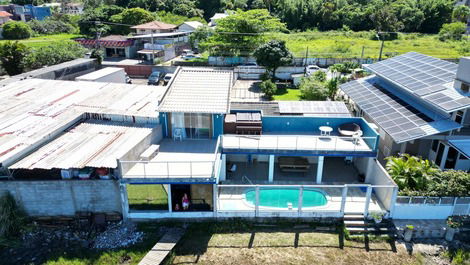 Spacious House on the Sand with Swimming Pool in Ponta das Canas