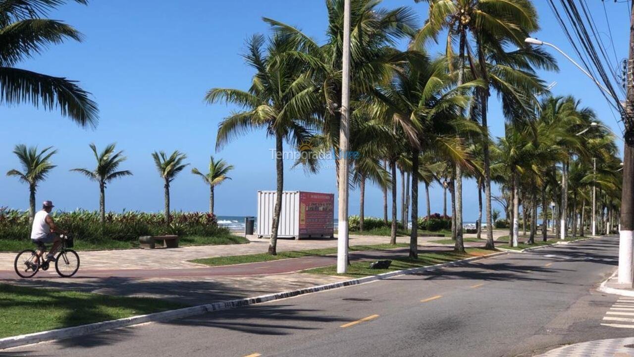 Casa para alquiler de vacaciones em Praia Grande (Jardim Imperador)