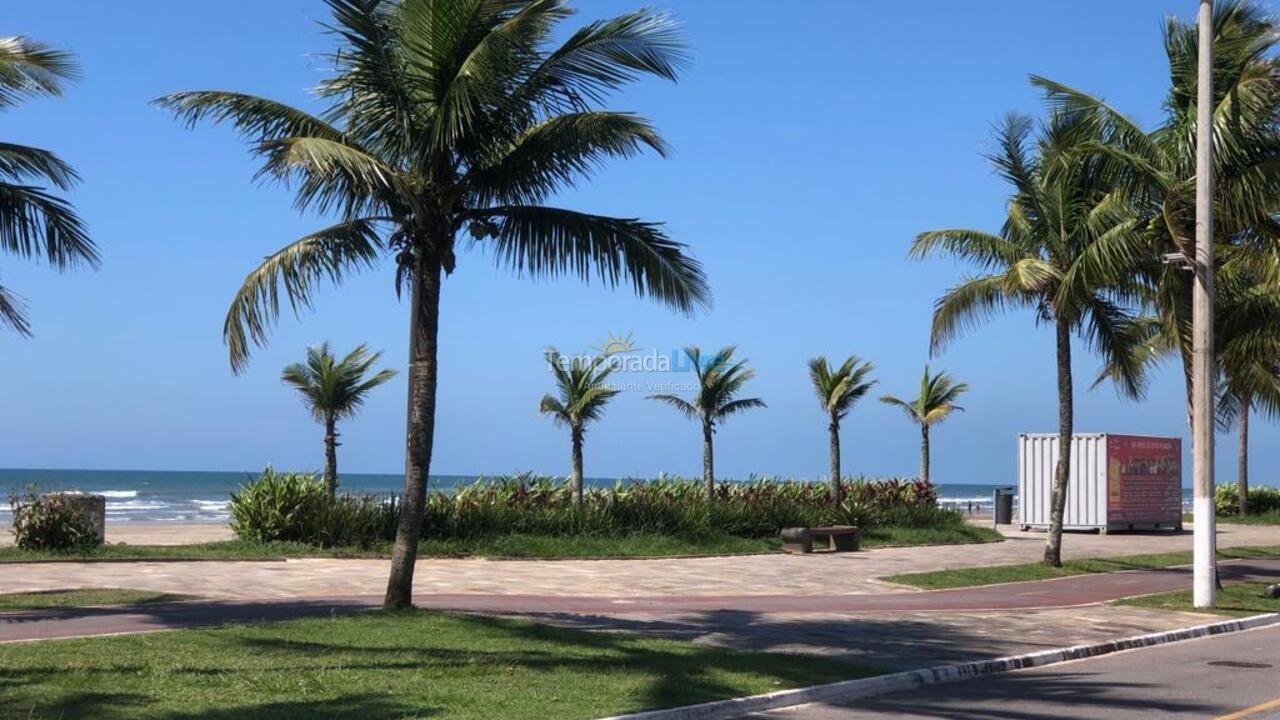 Casa para aluguel de temporada em Praia Grande (Jardim Imperador)