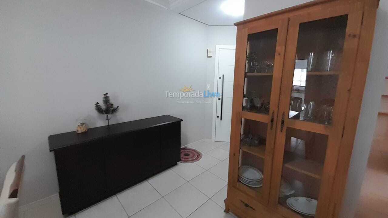 Apartment for vacation rental in Itapema (Meia Praia)