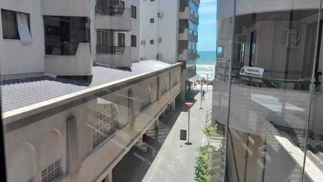 Apartamento para alugar em Itapema - Meia Praia