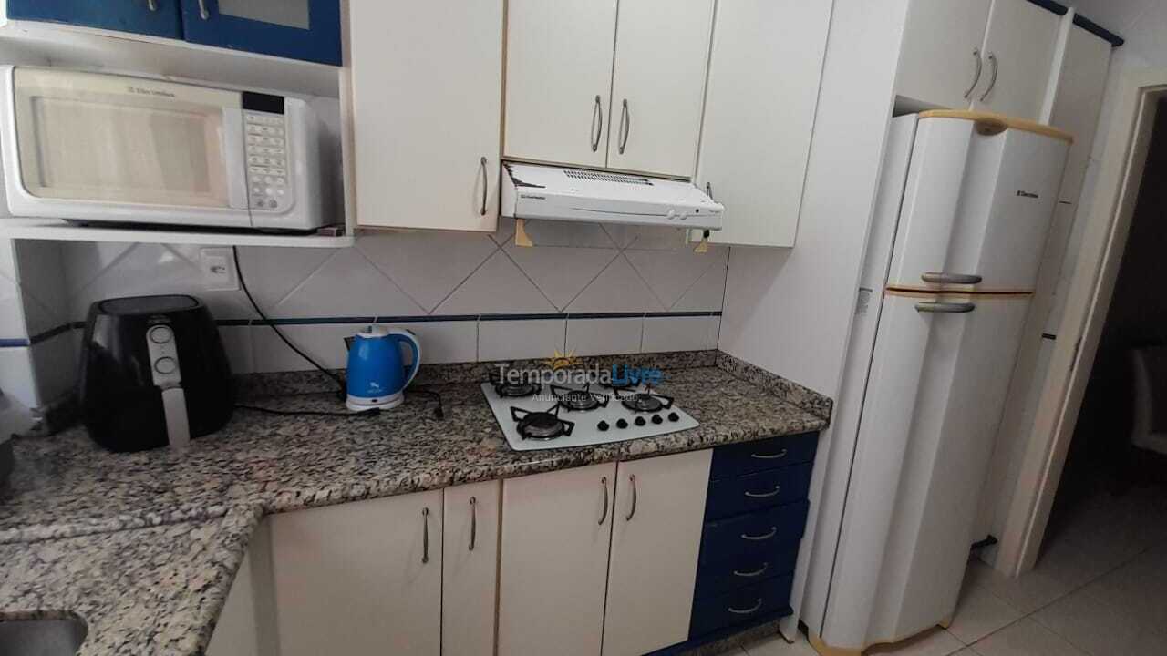 Apartamento para aluguel de temporada em Itapema (Meia Praia)