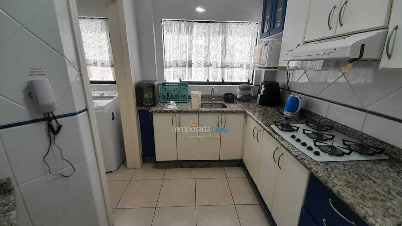 Apartamento para alquiler de vacaciones em Itapema (Meia Praia)