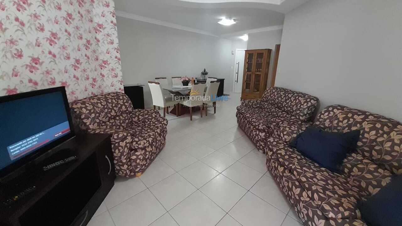 Apartamento para aluguel de temporada em Itapema (Meia Praia)